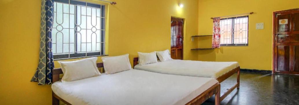 Radhabai Hotel Arambol Exterior photo